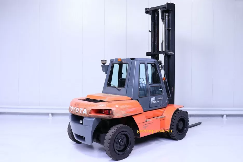 Giá Xe Nâng 2.5 Tấn Quận 8 HCM