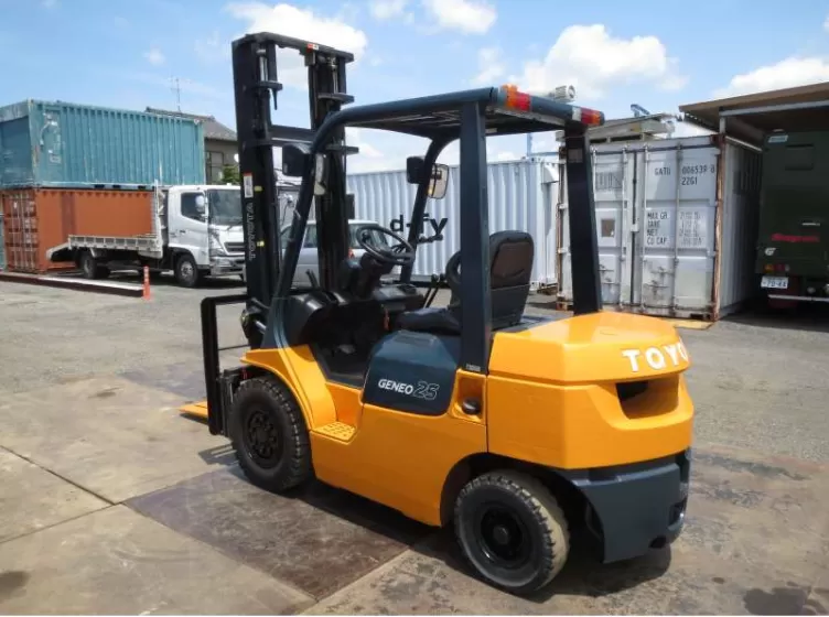 Bật Mí Giá Xe Nâng Điện Tại Thành Phố Hồ Chí Minh Mới Nhất