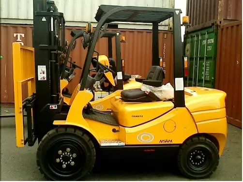 Cách Chăm Sóc Xe Nâng Hàng Trong Thời Tiết Khắc Nghiệt