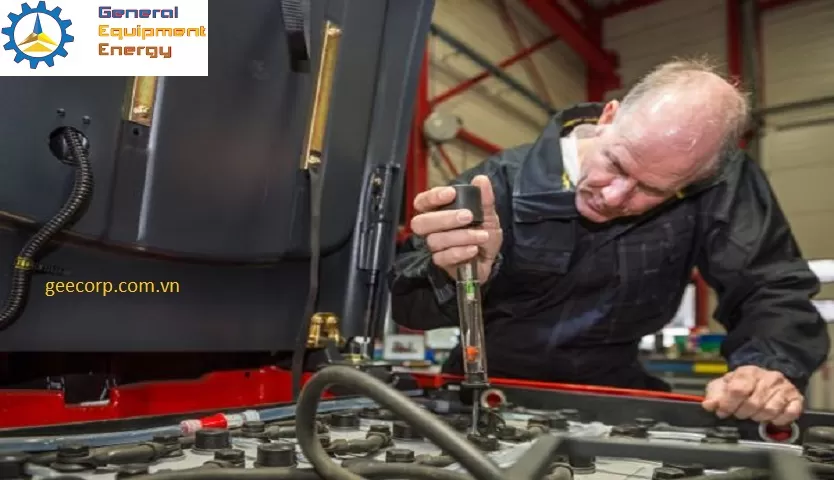 5 Cách Giúp Tăng Tuổi Thọ Ắc Quy Xe Nâng Điện Lên Đến 40%